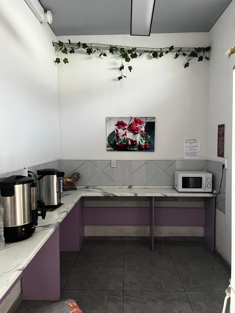 Tastaq Hostel Almaty Extérieur photo